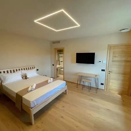 Bed & Breakfast Evoluzioni - *